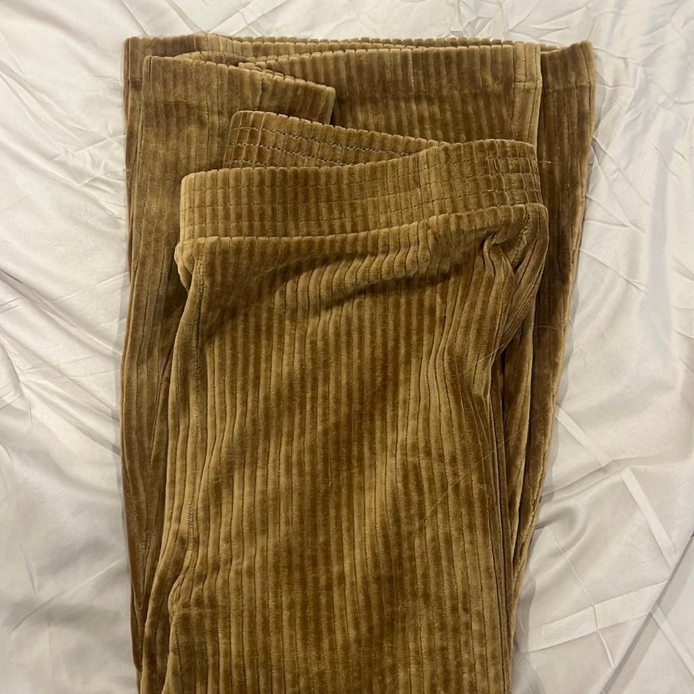Aerie flair legged pants size M